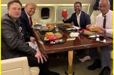 BREAKING: Elon Musk stuns the Internet after people notice a small detail in this photo!